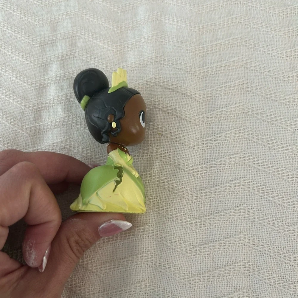 Funko Mystery Mini Disney Princesses and Companions PRINCESS TIANA Vinyl Figure.